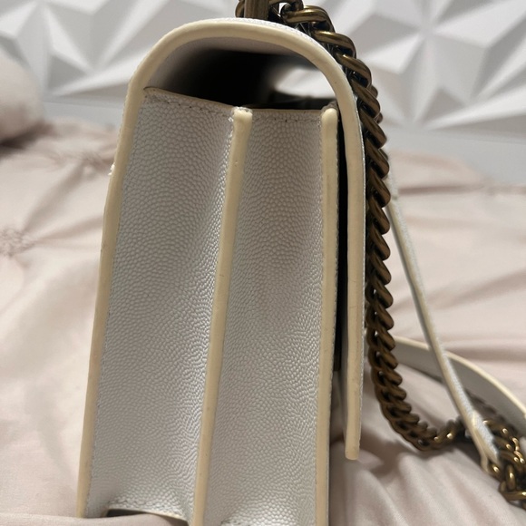 Kurt Geiger Crossbody Bag with Gold Chain - Picture 8 of 14
